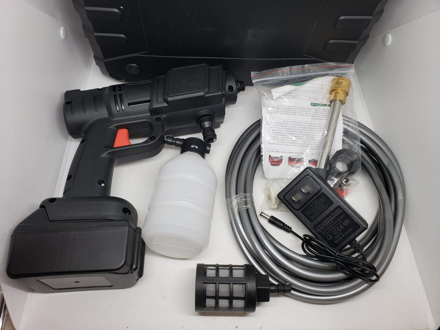 HIDROLAVADORA PORTATIL RECARGABLE [MLS05]